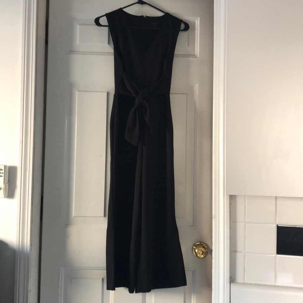 Ann Taylor Factory 00 Petite Black Jumpsuit